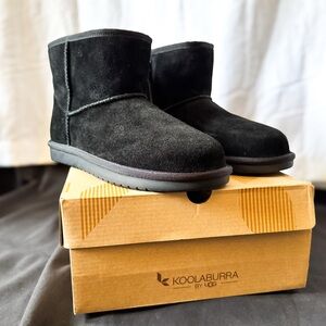 UGG Big Kid Size 5 Women’s 6.5 Black Kookaburra Koola Mini Boots Short NWT